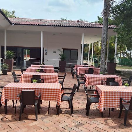 Arizona Ranch Hotel Girardot Kültér fotó
