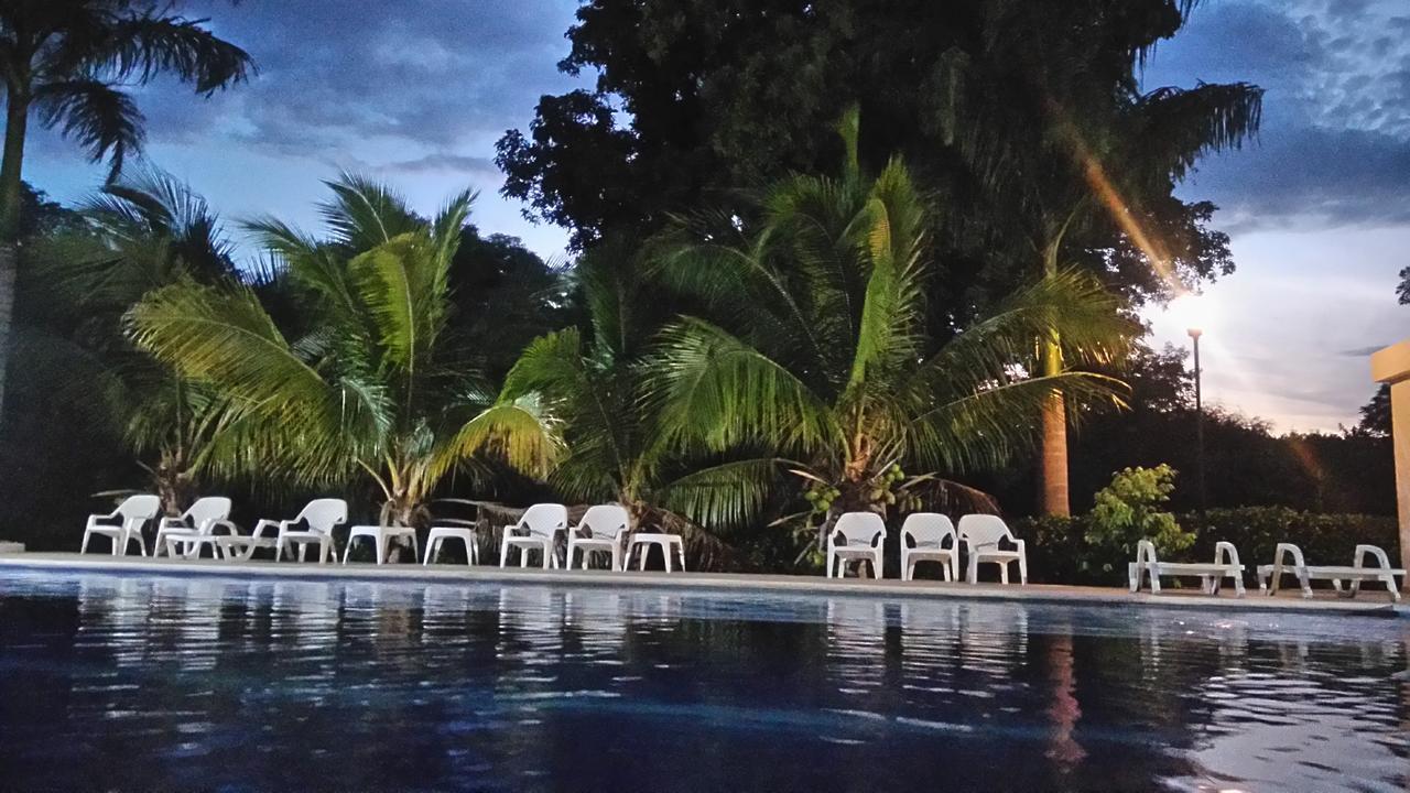 Arizona Ranch Hotel Girardot Kültér fotó